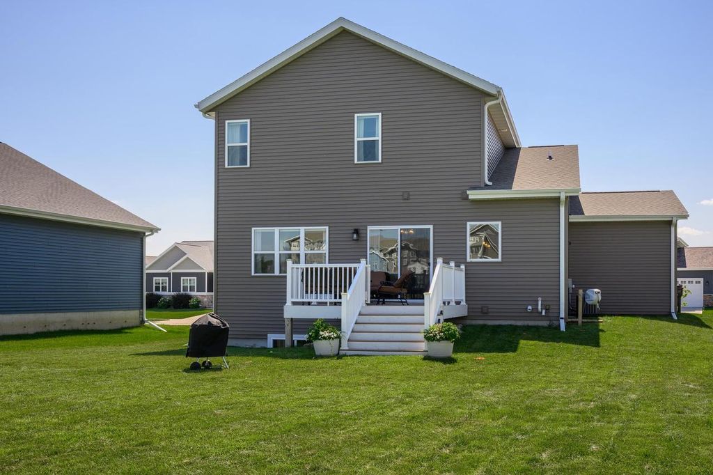 Photo of 129 N Legacy WAY, Sun Prairie, WI 53590 (MLS # 2027642)