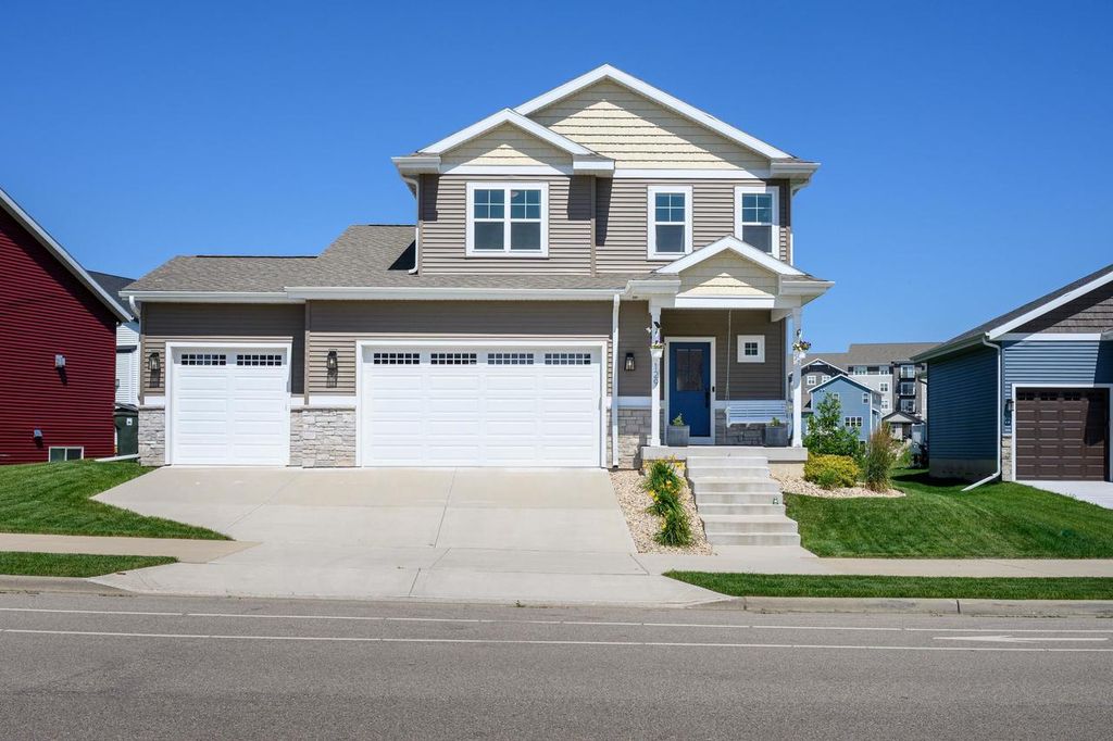 Photo of 129 N Legacy WAY, Sun Prairie, WI 53590 (MLS # 2027642)