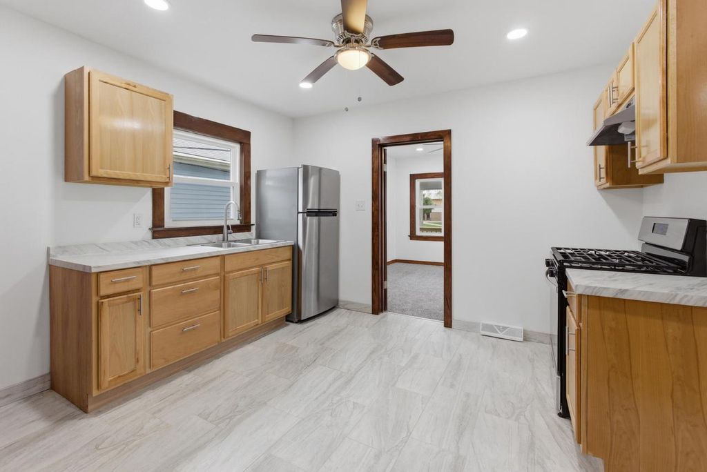 Photo of 3206 E Grange AVENUE, Cudahy, WI 53110 (MLS # 1959563)