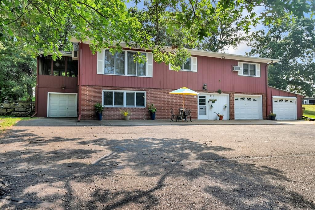 Photo of 405 Oakwood DRIVE, Durand, WI 54736 (MLS # 1603797)