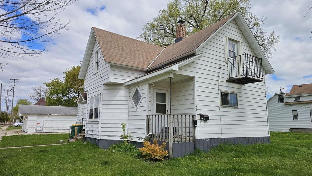 Photo of 903 Smith STREET, Green Bay, WI 54301 (MLS # 50325501)