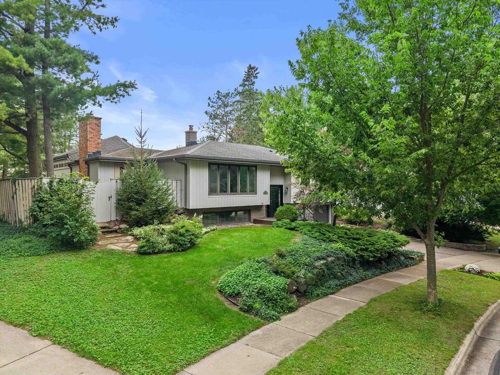 Photo of 1308 Shirley STREET, Middleton, WI 53562 (MLS # 2025170)