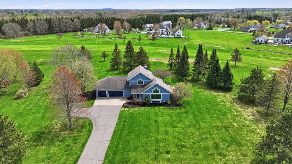 Photo of 9854 Riveredge DRIVE, Marshfield, WI 54449 (MLS # 22601782)