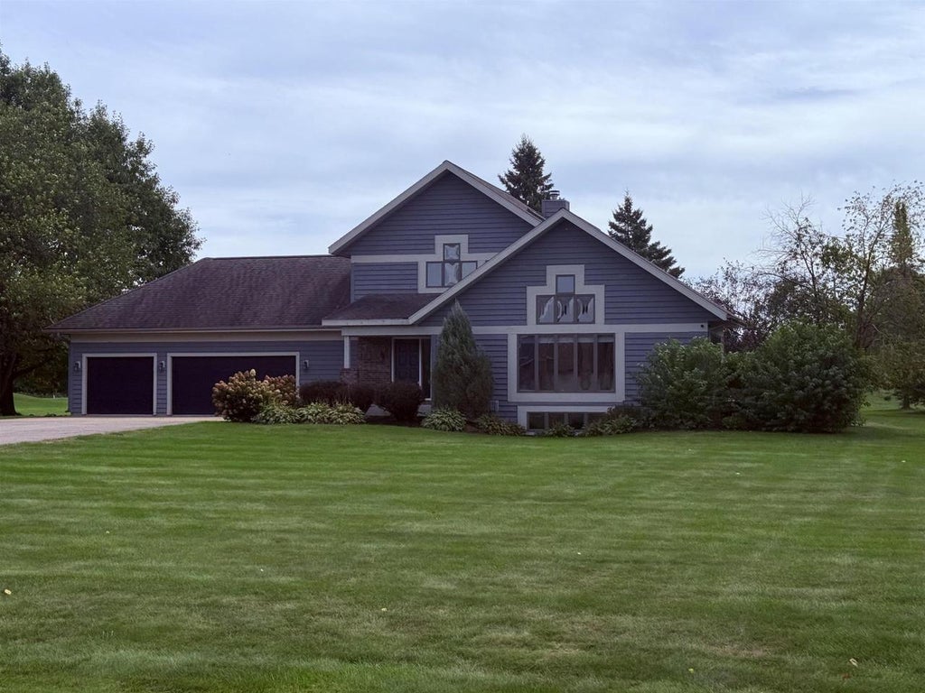 Photo of 9854 Riveredge DRIVE, Marshfield, WI 54449 (MLS # 22601782)