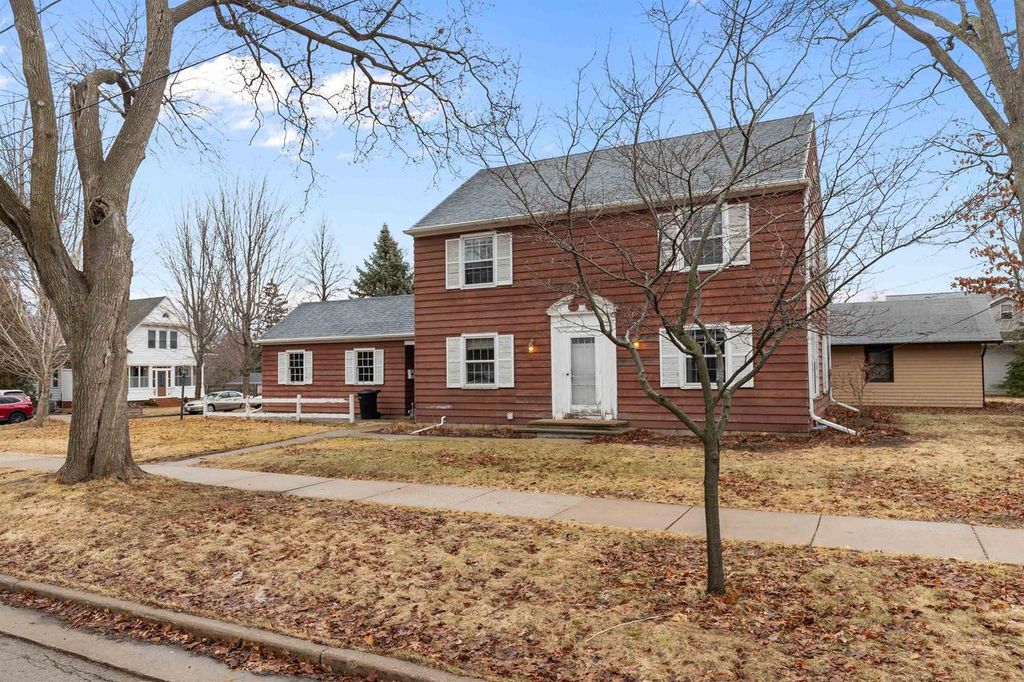 Photo of 1 Brokaw PLACE, Appleton, WI 54911 (MLS # 50322580)