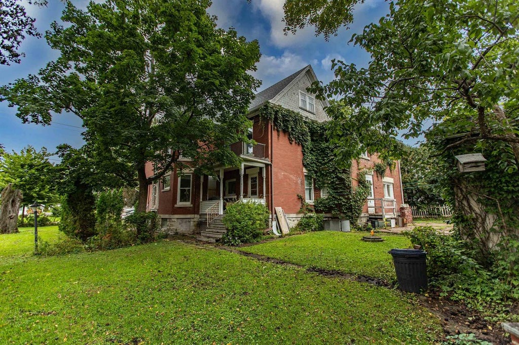 Photo of 385 N 2nd STREET, Platteville, WI 53818 (MLS # 2033361)