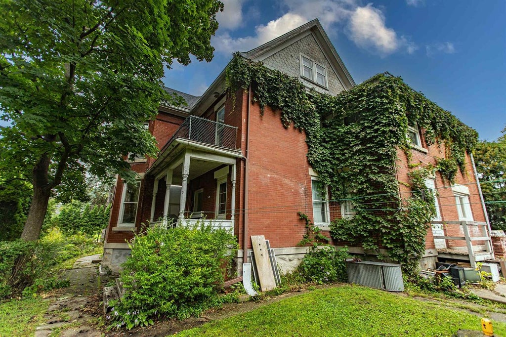 Photo of 385 N 2nd STREET, Platteville, WI 53818 (MLS # 2033361)