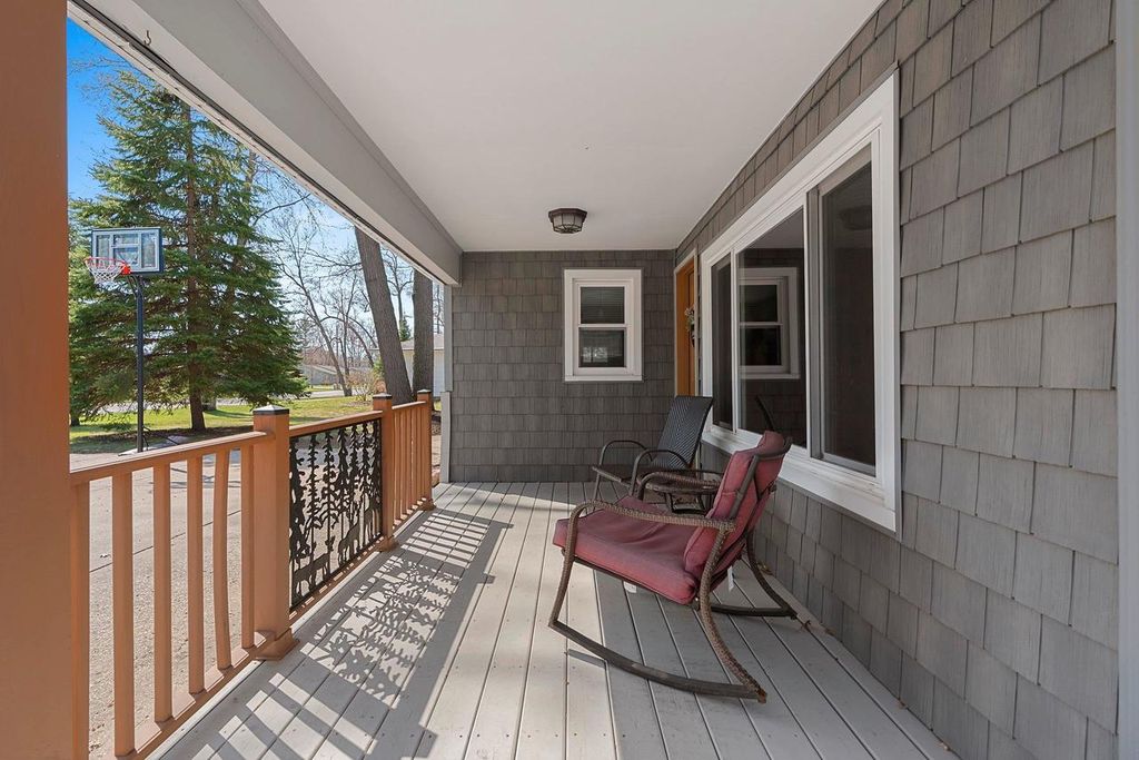 Photo of 1810 Wood LANE, Green Bay, WI 54304 (MLS # 50324264)