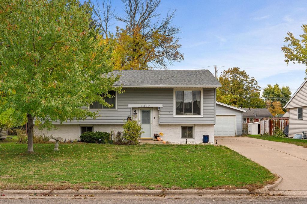 Photo of 3409 Birch STREET, La Crosse, WI 54601 (MLS # 1946059)