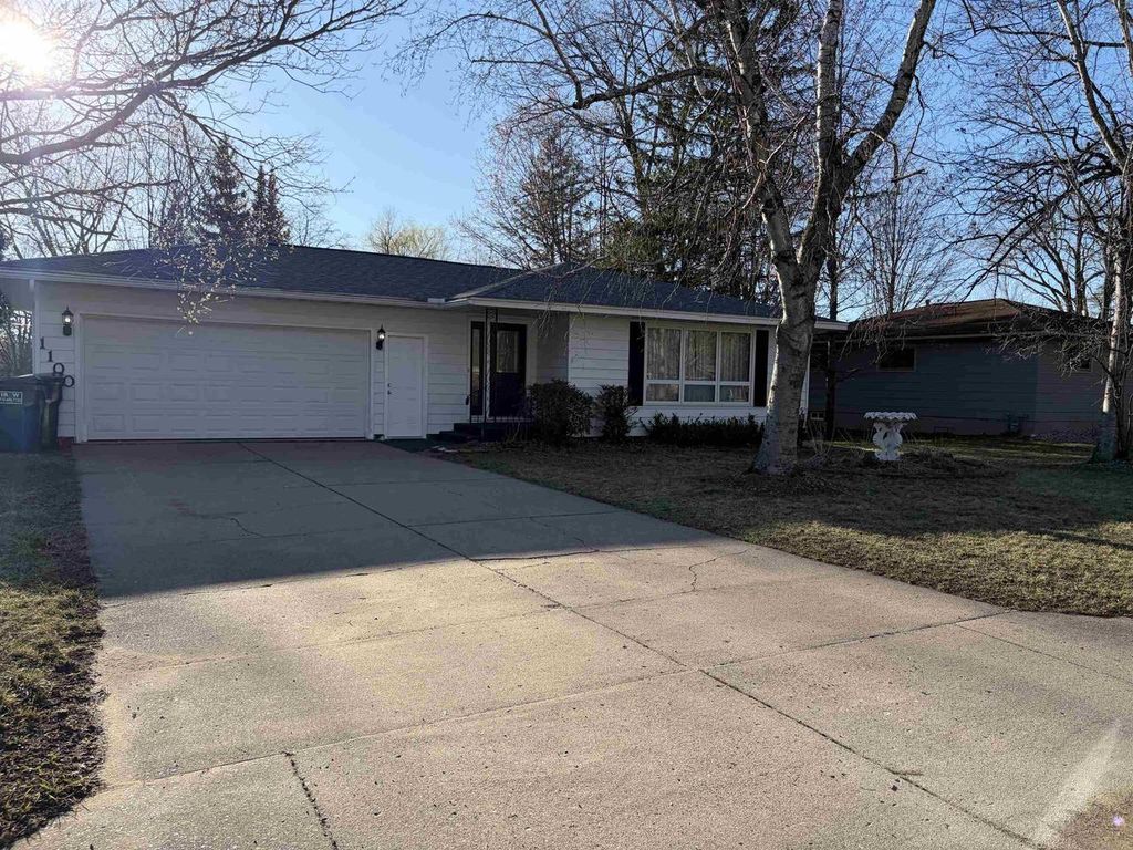 Photo of 1100 Urban STREET, Rothschild, WI 54474 (MLS # 22601484)