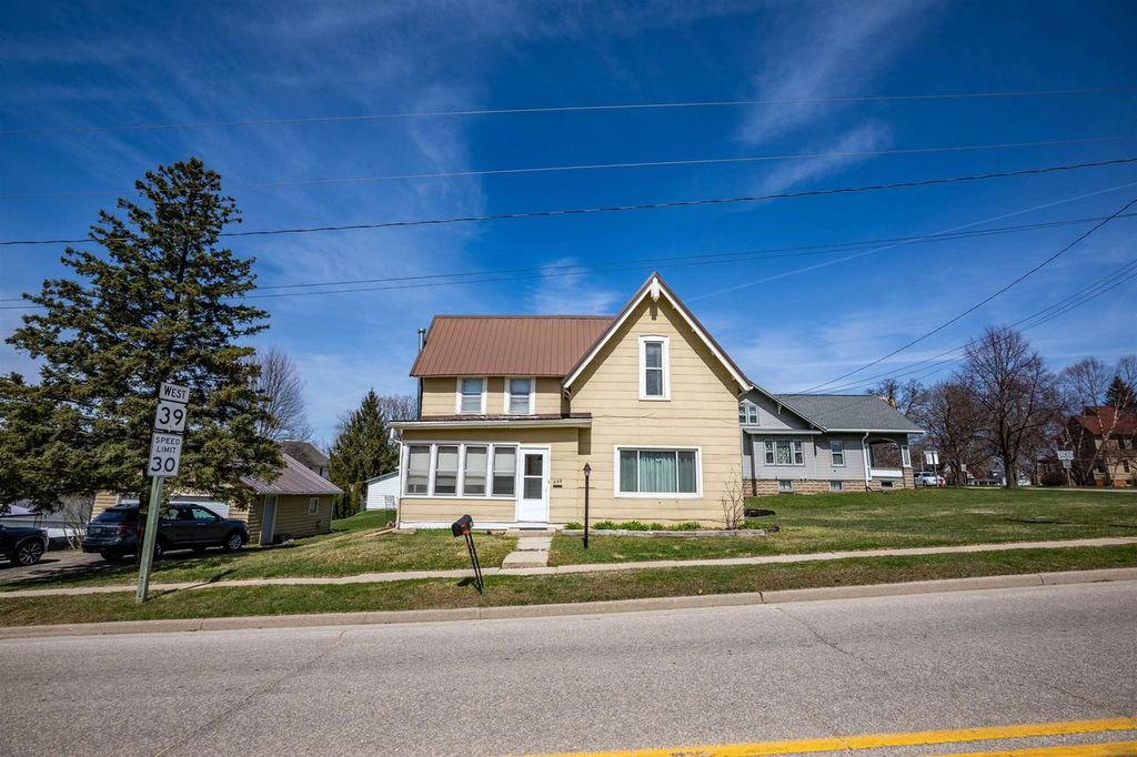 Photo of 705 Fountain STREET, Mineral Point, WI 53565 (MLS # 2020129)