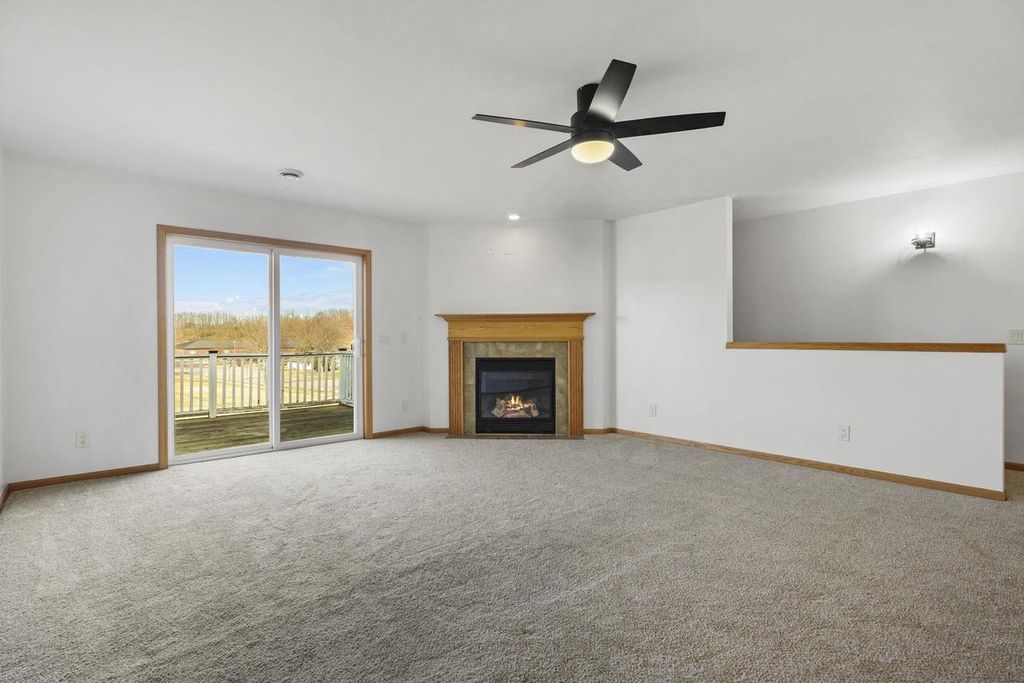 Photo of 190 Valley DRIVE, Lodi, WI 53555 (MLS # 2016716)