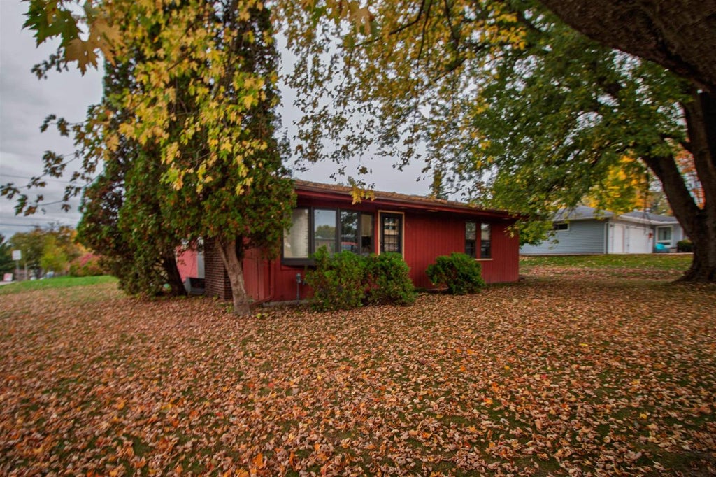 Photo of 325 Sunset PLACE, Neillsville, WI 54456 (MLS # 22605271)