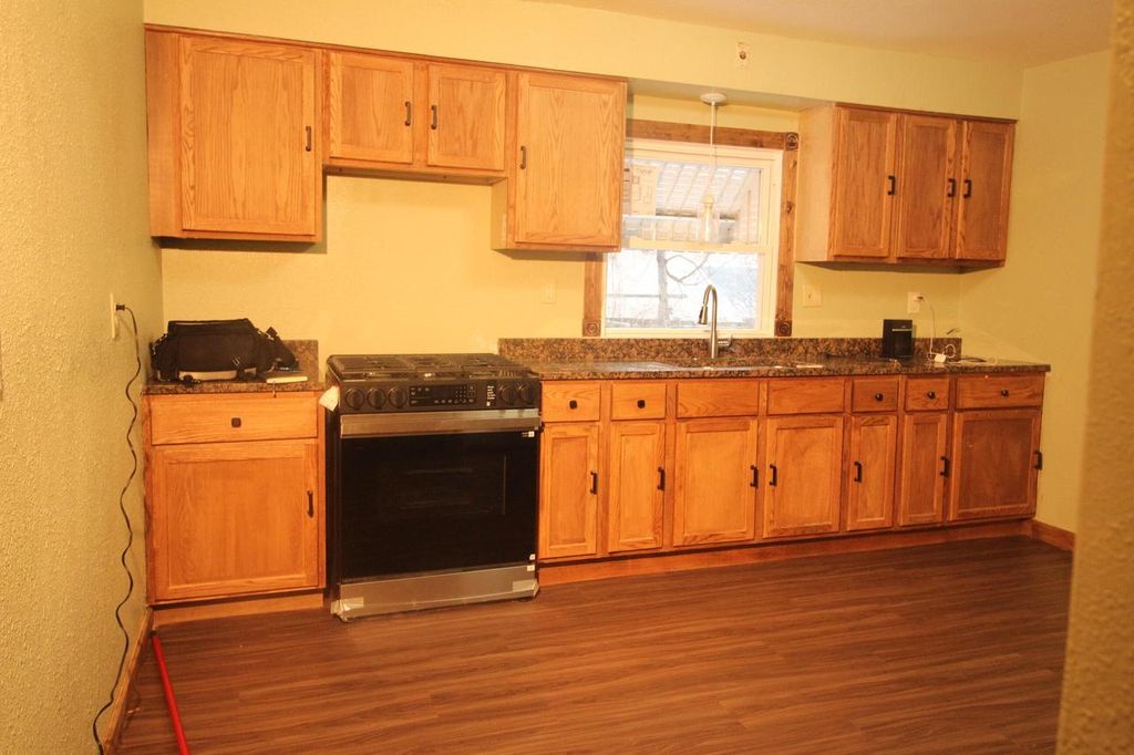 Photo of 2431 S 9th PLACE #2431A, Milwaukee, WI 53215 (MLS # 1945940)