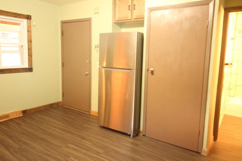 Photo of 2431 S 9th PLACE #2431A, Milwaukee, WI 53215 (MLS # 1945940)