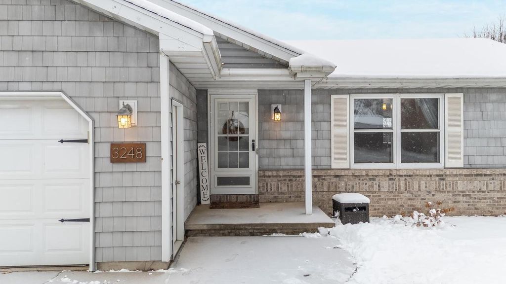 Photo of 3248 S Blue Spruce LANE, Appleton, WI 54915 (MLS # 50318779)