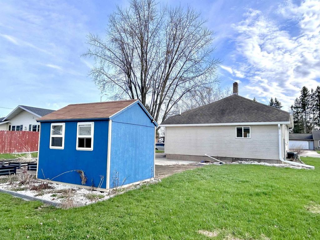 Photo of 208 W Clark STREET, Spencer, WI 54479 (MLS # 22601086)
