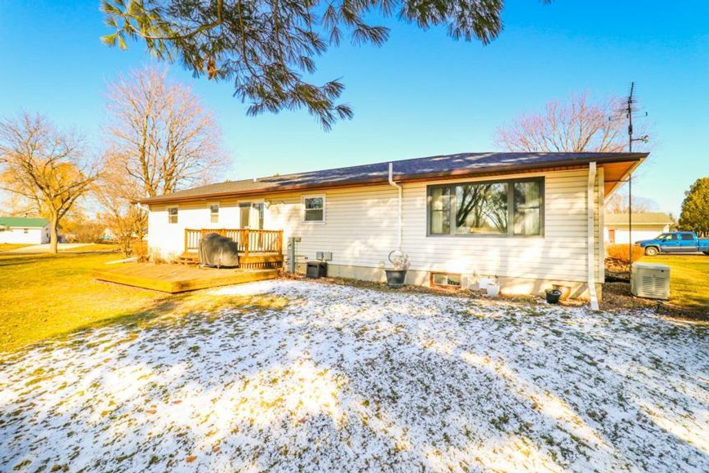 Photo of 528 N Hume AVENUE, Marshfield, WI 54449 (MLS # 22600962)