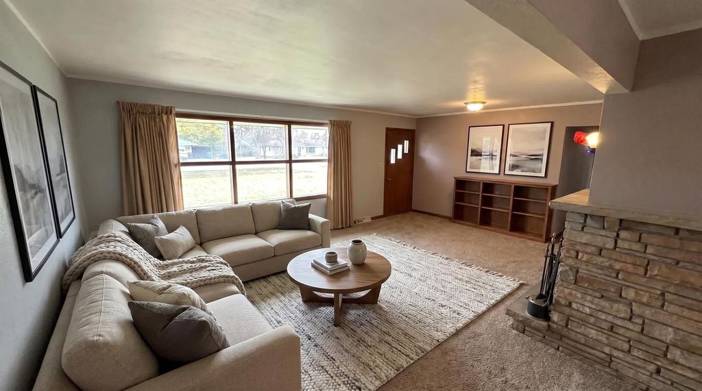 Photo of N70W13080 Brentwood DRIVE, Menomonee Falls, WI 53051 (MLS # 50324164)