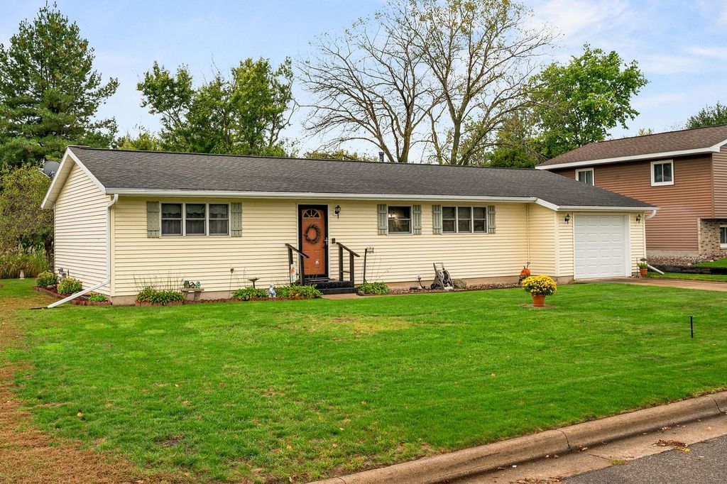 Photo of 2956 Marion ROAD SOUTH ROAD S, La Crosse, WI 54601 (MLS # 1938296)