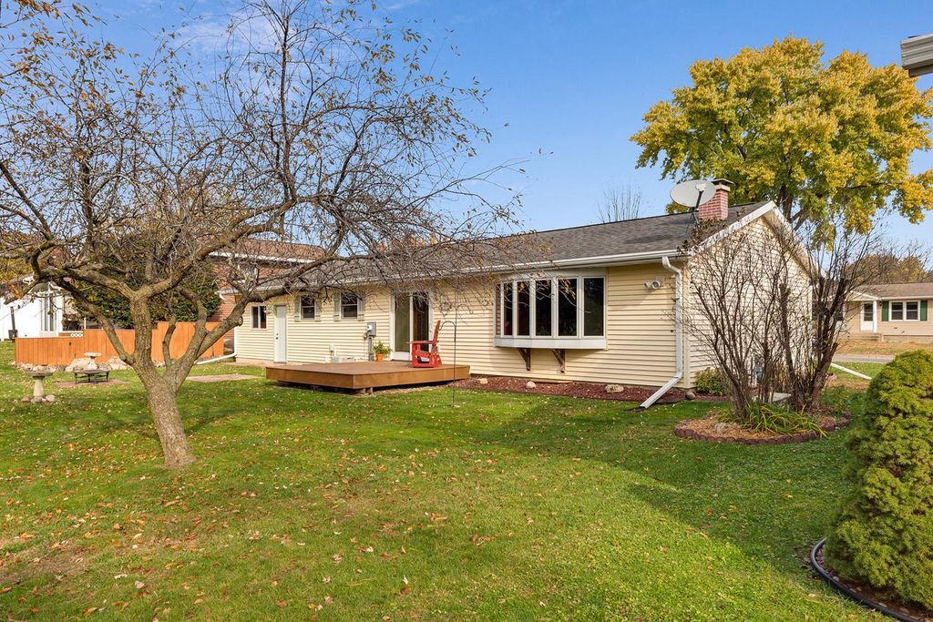 Photo of 2956 Marion ROAD SOUTH ROAD S, La Crosse, WI 54601 (MLS # 1938296)