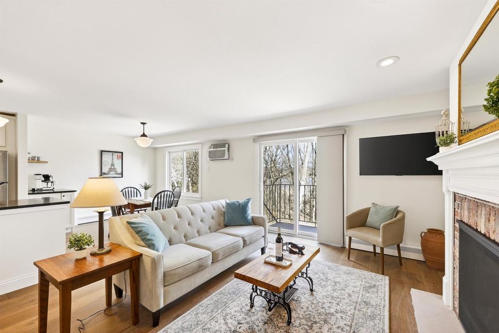 Photo of 7014 Fortune DRIVE #C, Middleton, WI 53562 (MLS # 2020015)