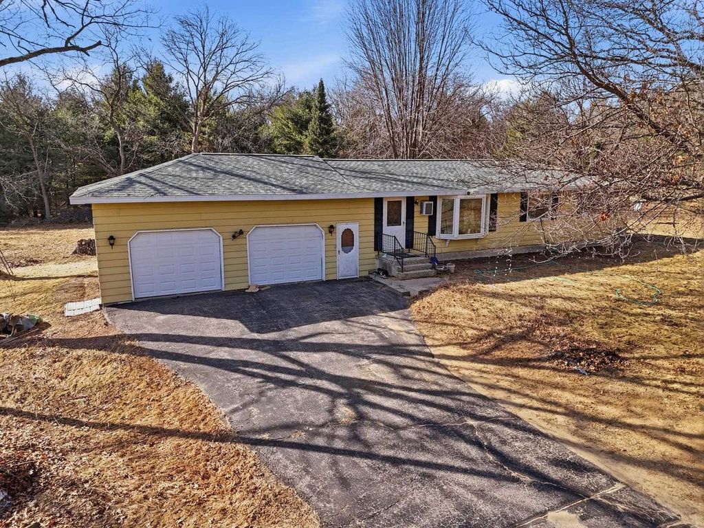 Photo of N4667 County Road A, Oxford, WI 53952 (MLS # 2018089)