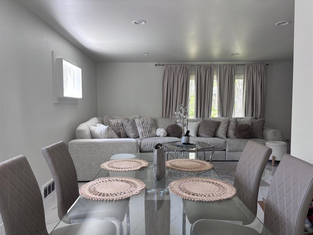Photo of 4713 Hermsmeier LANE, Madison, WI 53714 (MLS # 2020678)