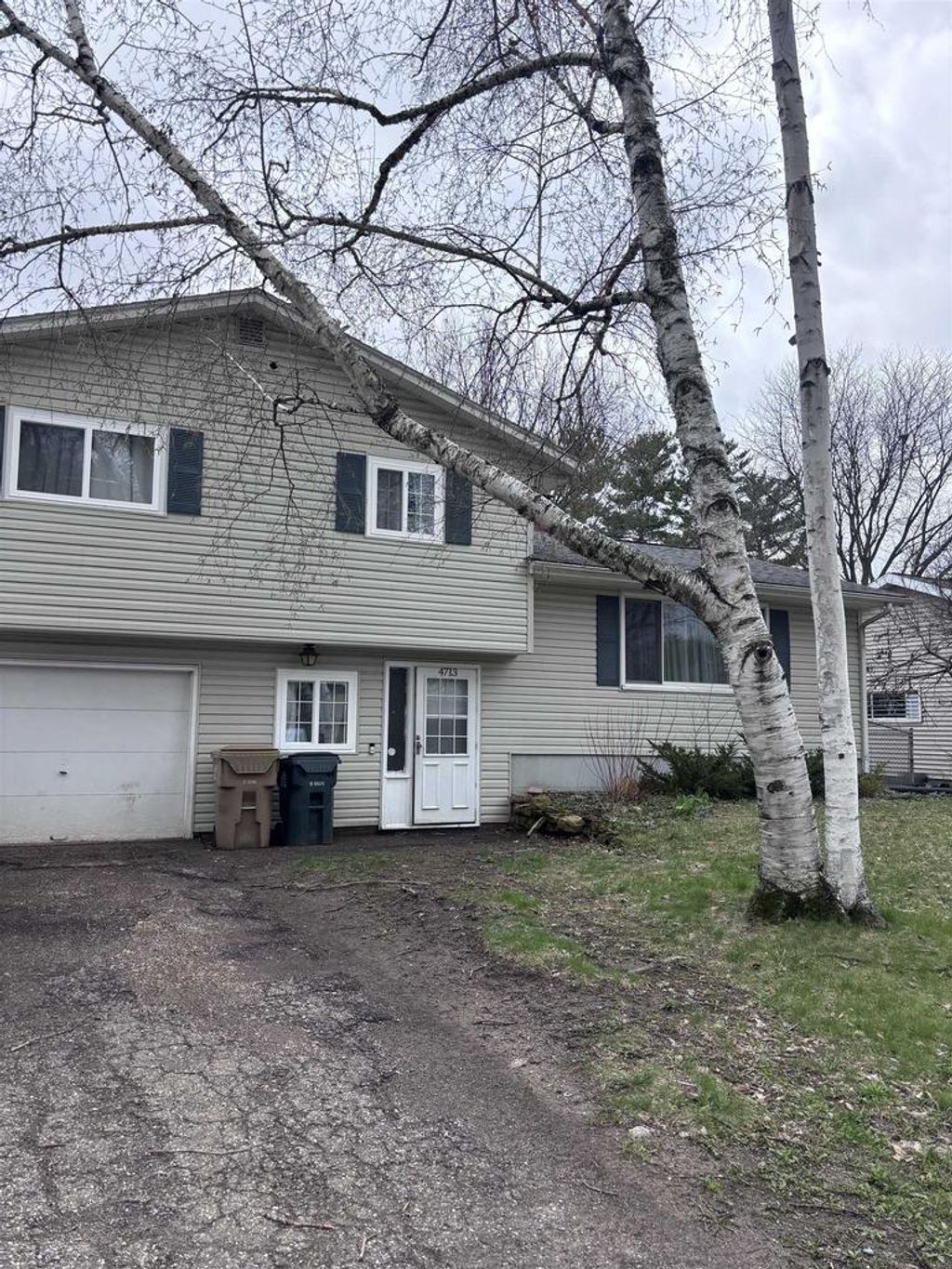 Photo of 4713 Hermsmeier LANE, Madison, WI 53714 (MLS # 2020678)