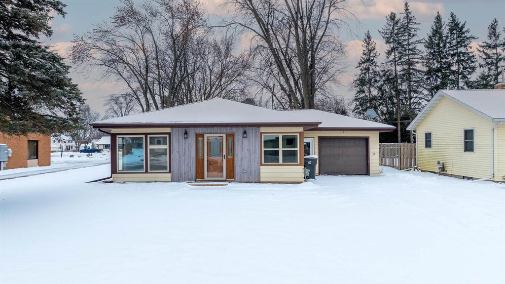Photo of 205 W Clark STREET, Spencer, WI 54479 (MLS # 22505679)