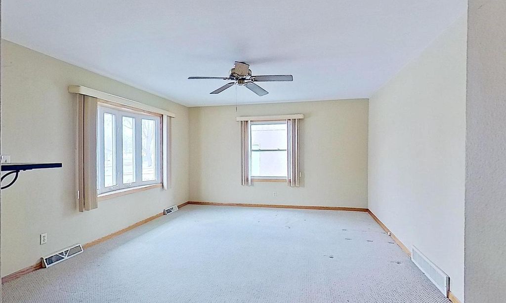 Photo of 515 Vilas STREET, Onalaska, WI 54650 (MLS # 2019000)