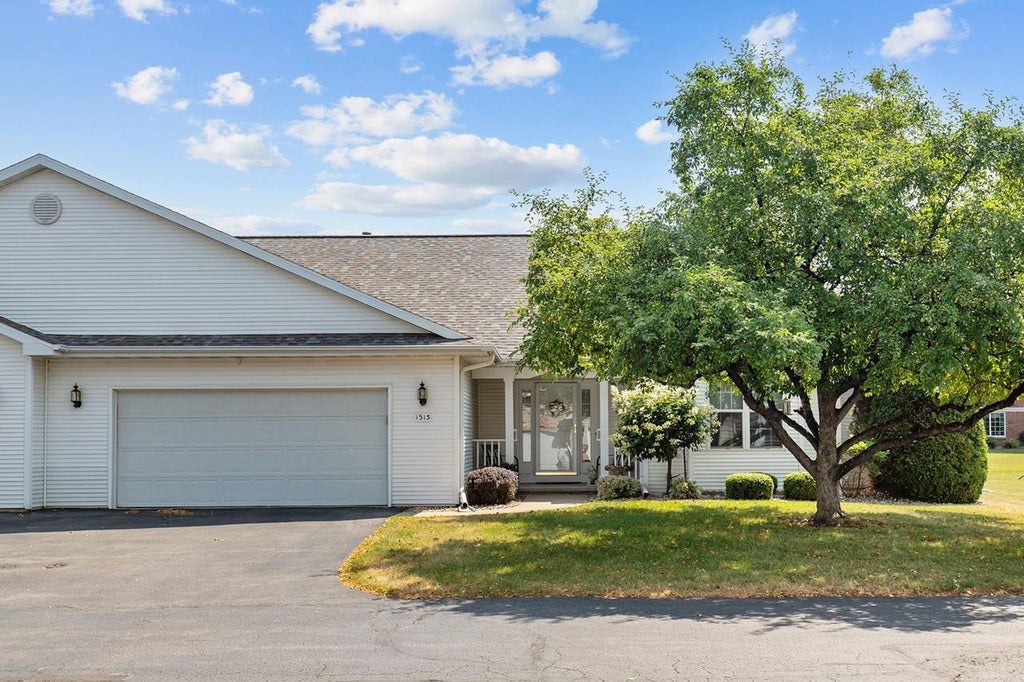 Photo of 1513 Dickenson COURT, Neenah, WI 54956 (MLS # 50330335)