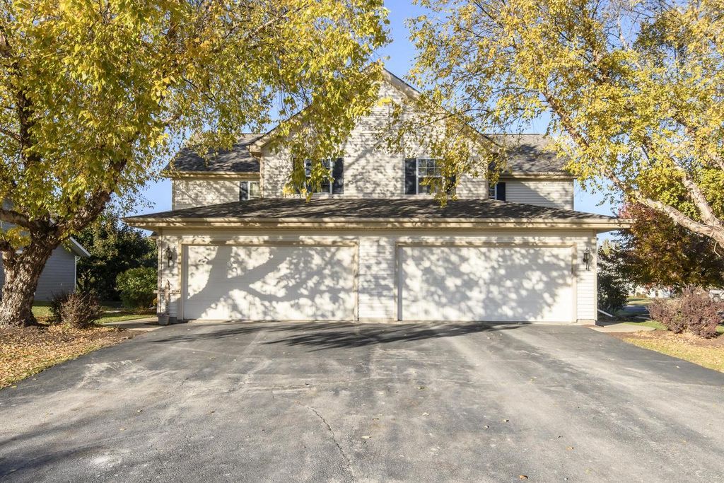 Photo of W1124 Marietta AVENUE #W1126, Ixonia, WI 53036 (MLS # 1949983)