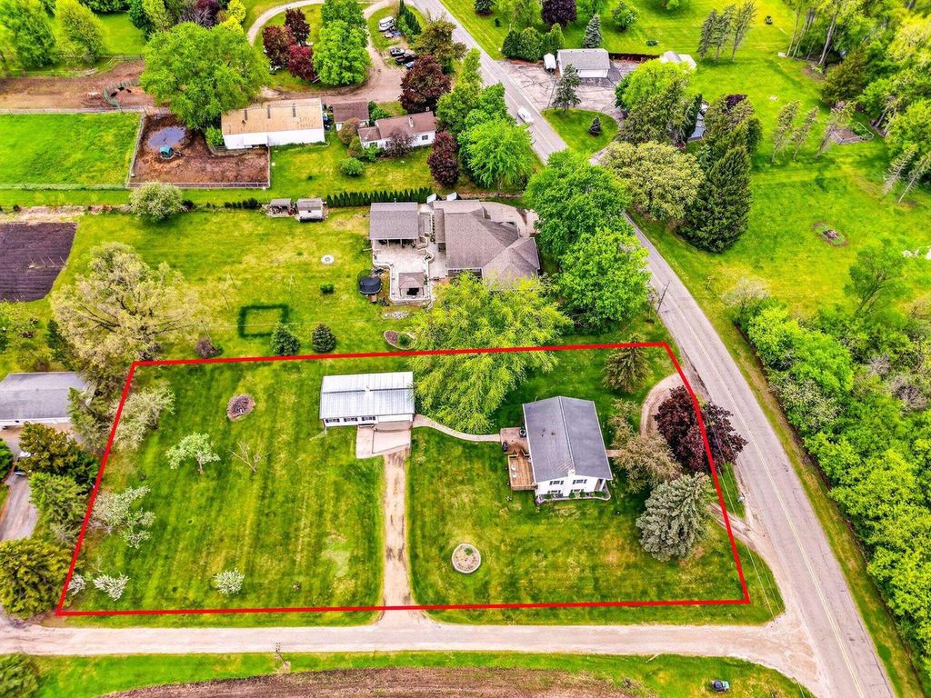 Photo of 1858 Oakridge ROAD, Neenah, WI 54956 (MLS # 50326795)