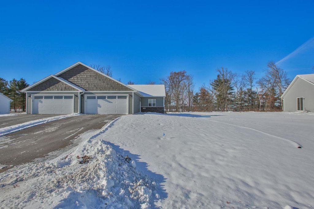 Photo of 980 Morning Star LANE #HA94, Plover, WI 54467 (MLS # 22600856)