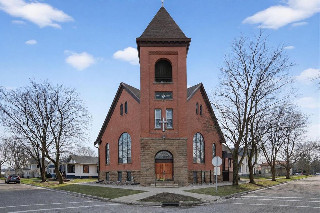 Photo of 101 W Church STREET, Evansville, WI 53536 (MLS # 2019500)