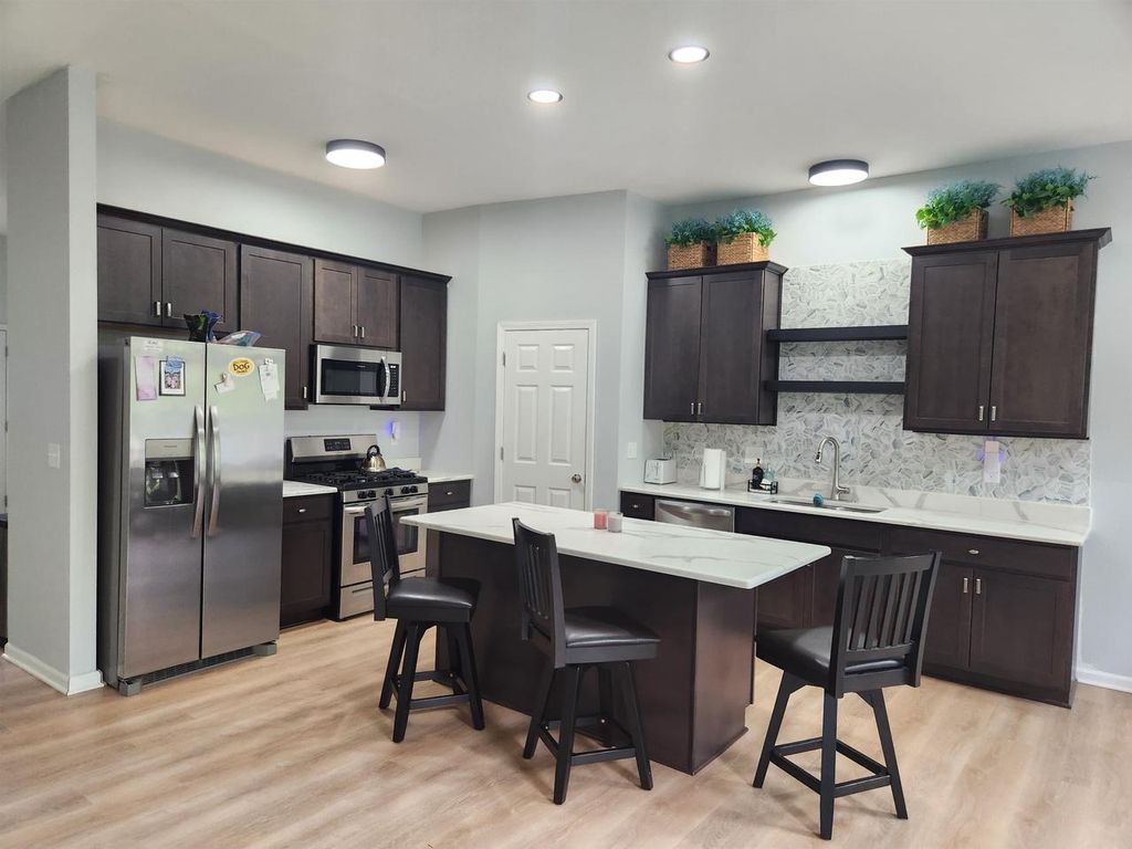 Photo of 611 E Maple Beach DRIVE, Edgerton, WI 53534 (MLS # 2022662)
