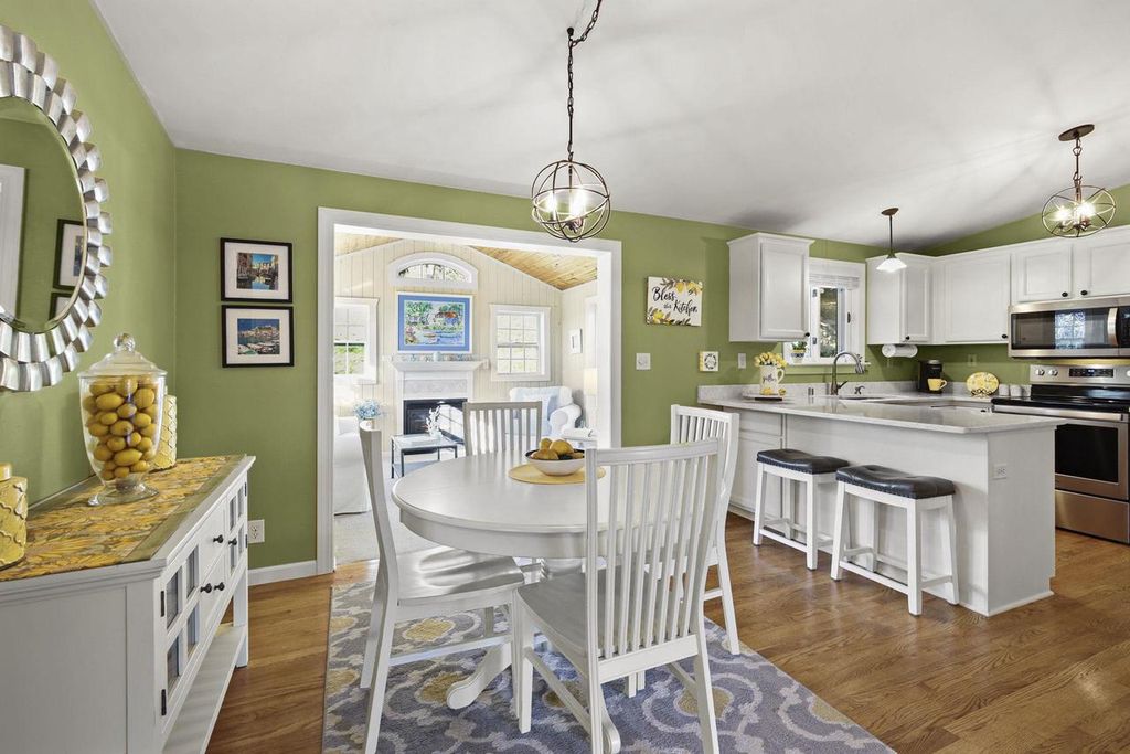 Photo of 737 Willow Run STREET, Cottage Grove, WI 53527 (MLS # 2011909)