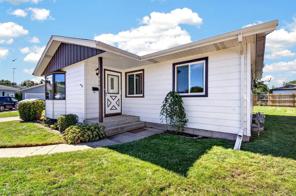 Photo of 8536 18th AVENUE, Kenosha, WI 53143 (MLS # 1982537)