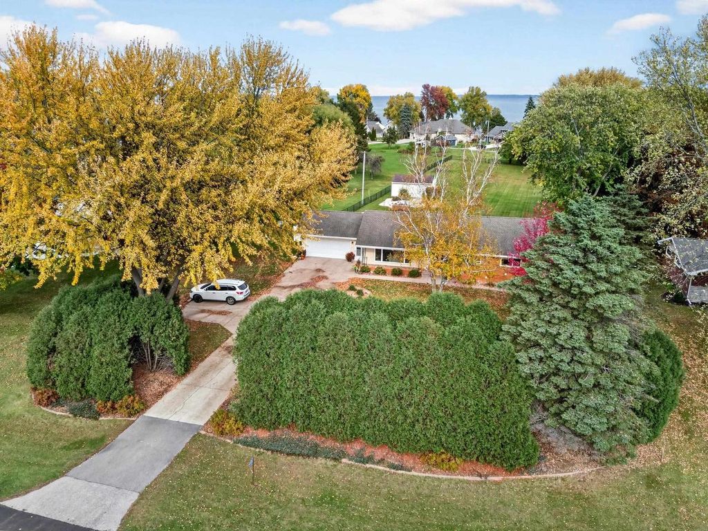 Photo of 4784 S Highway 45, Oshkosh, WI 54902 (MLS # 2011362)
