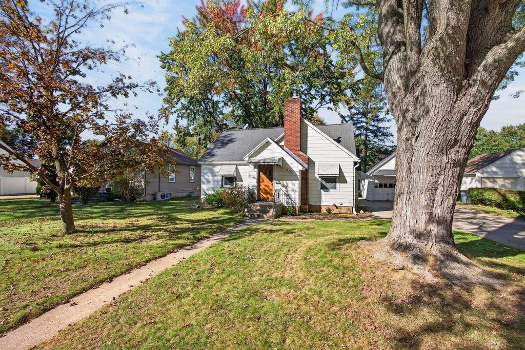 Photo of 1231 Monroe STREET, Wisconsin Rapids, WI 54494 (MLS # 22604984)