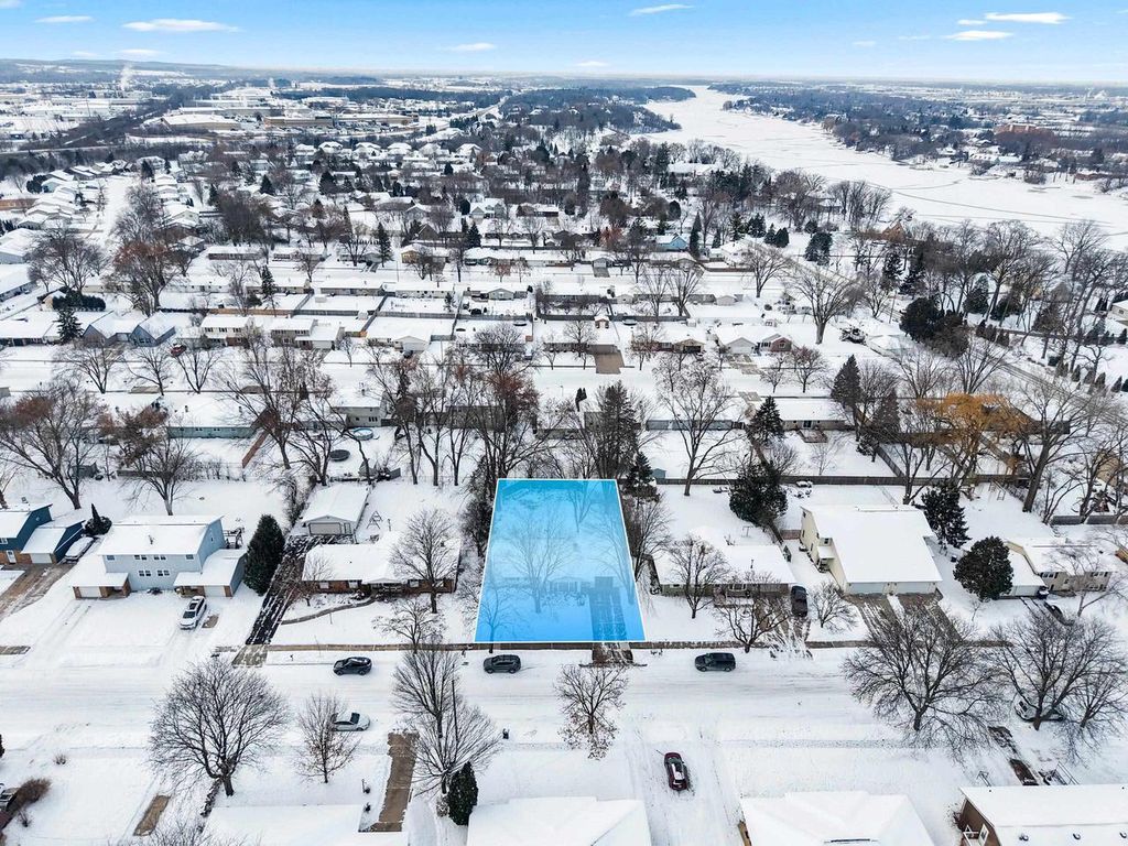 Photo of 424 N St Bernard DRIVE, De Pere, WI 54115 (MLS # 50319021)