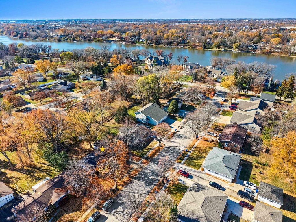 Photo of 424 N St Bernard DRIVE, De Pere, WI 54115 (MLS # 50319021)