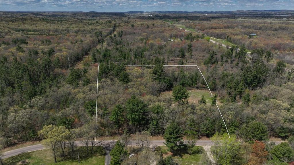 Photo of Lot 2 Grayling AVENUE, Tomah, WI 54660 (MLS # 2022513)
