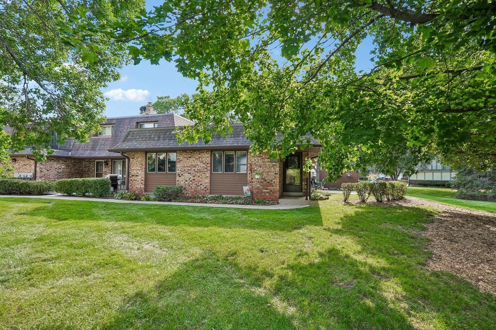 Photo of 17690 Nassau DRIVE, Brookfield, WI 53045 (MLS # 1978952)