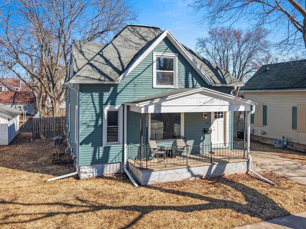 Photo of 730 W Oklahoma STREET, Appleton, WI 54914 (MLS # 50322320)