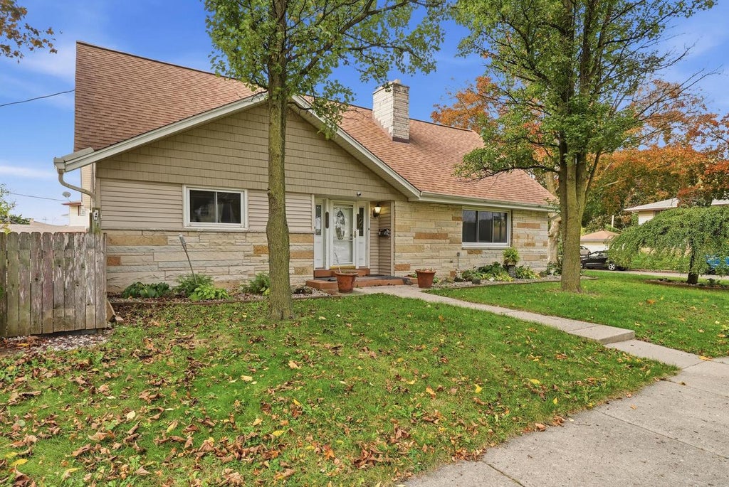 Photo of 9045 W Butler PLACE, Milwaukee, WI 53225 (MLS # 1986352)