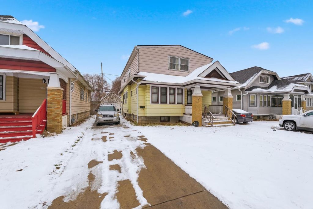 Photo of 3041 N 56th STREET, Milwaukee, WI 53210 (MLS # 1946198)