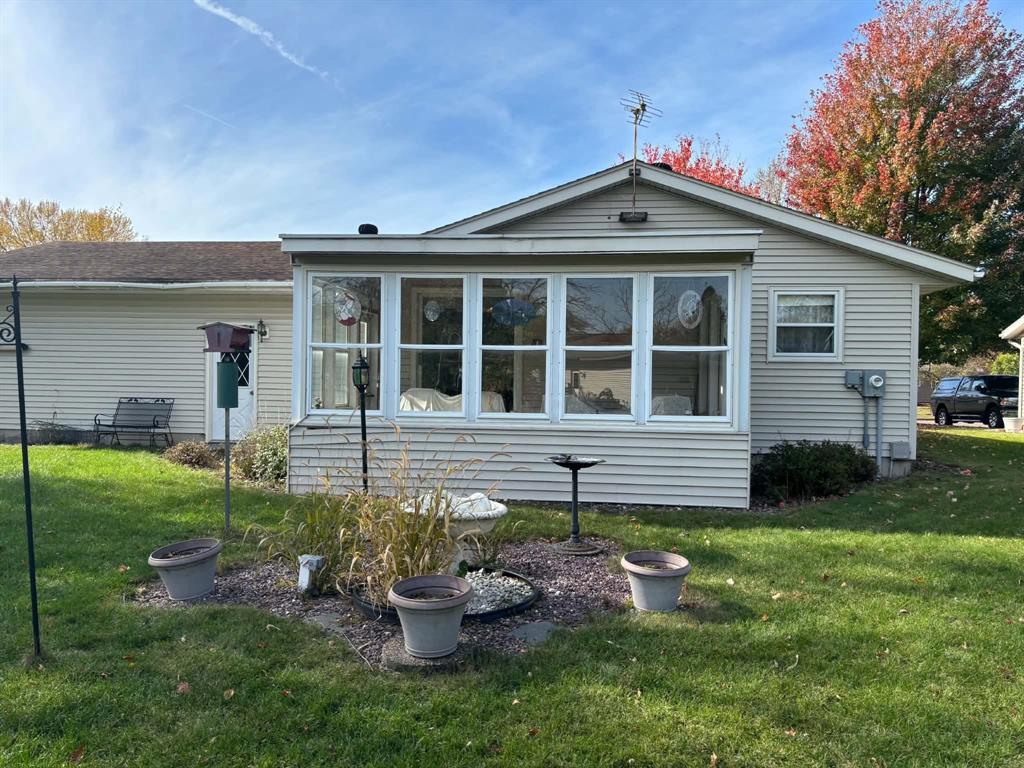 Photo of 3037 Hartwood DRIVE, Eau Claire, WI 54703 (MLS # 1606077)