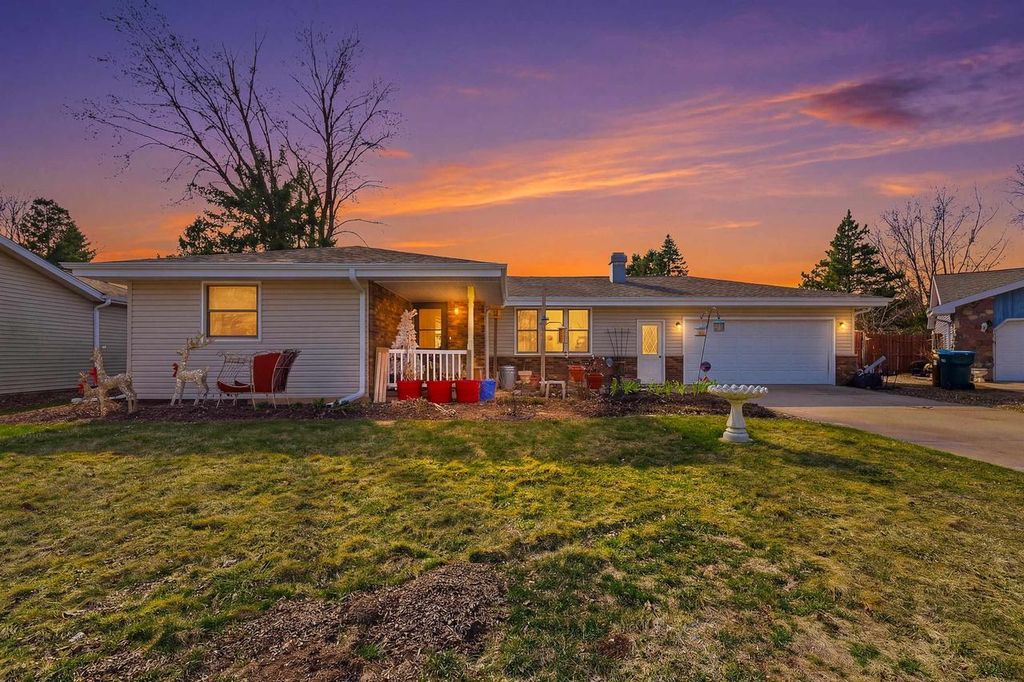 Photo of 2149 N Connies COURT, Appleton, WI 54914 (MLS # 2022010)